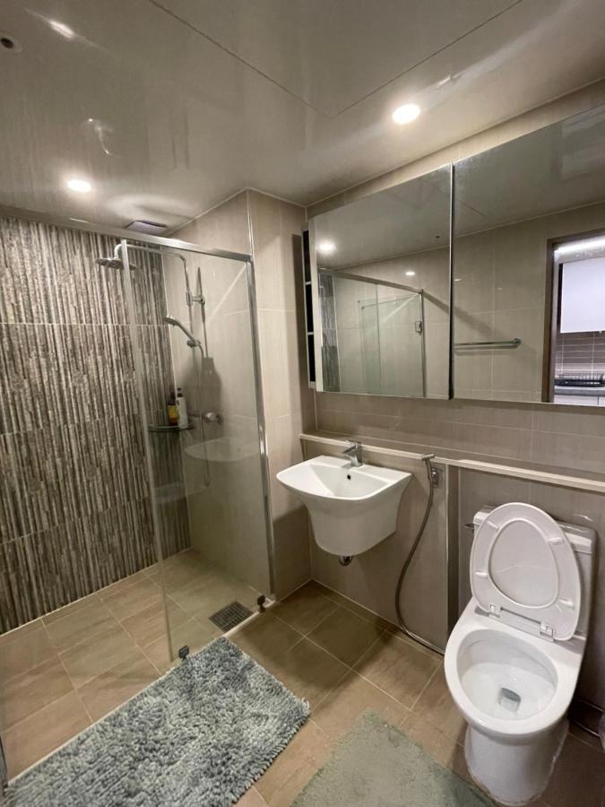 Spacious Luxury Condo W/ Kitchen Beside Hilton Clark D'Heights アンヘレス エクステリア 写真